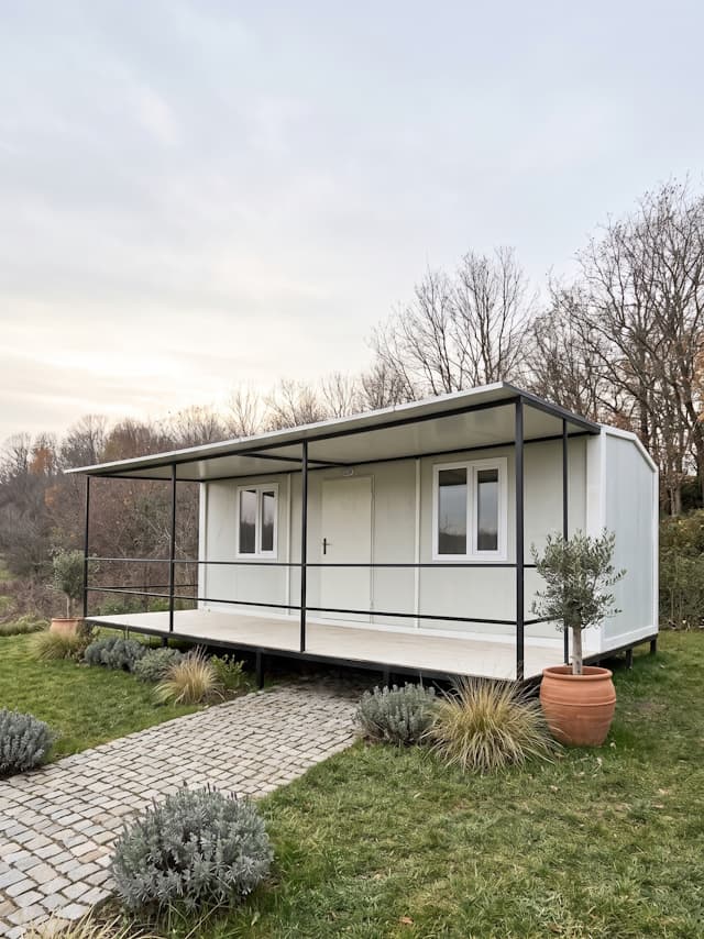 35m2 1+1 Veranda - Sundurma'lı Prefabrik Konteyner Ev