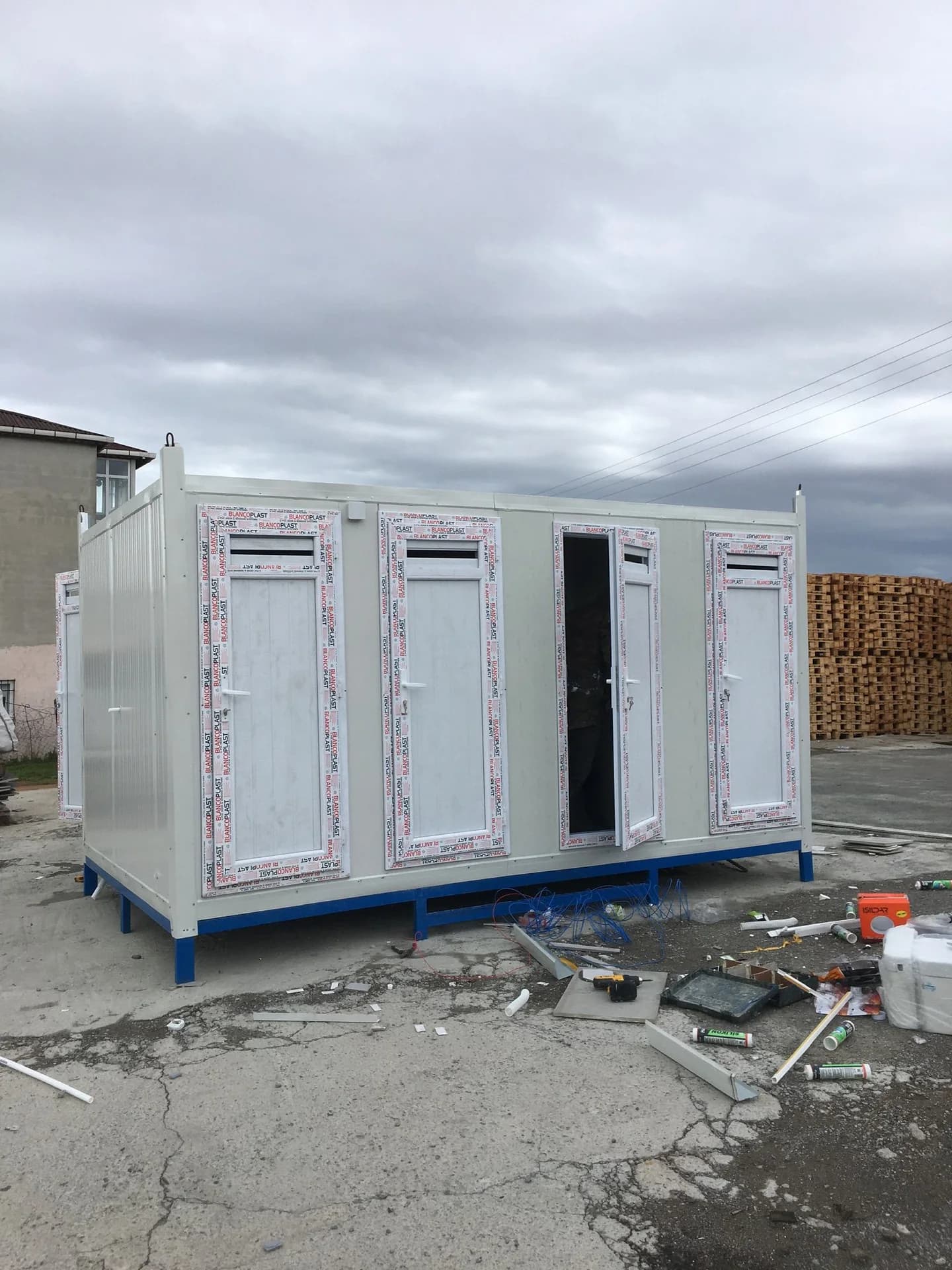 110x410 4lü Duş Kabini - İç Mekan ve Tesisat Detayı 5
