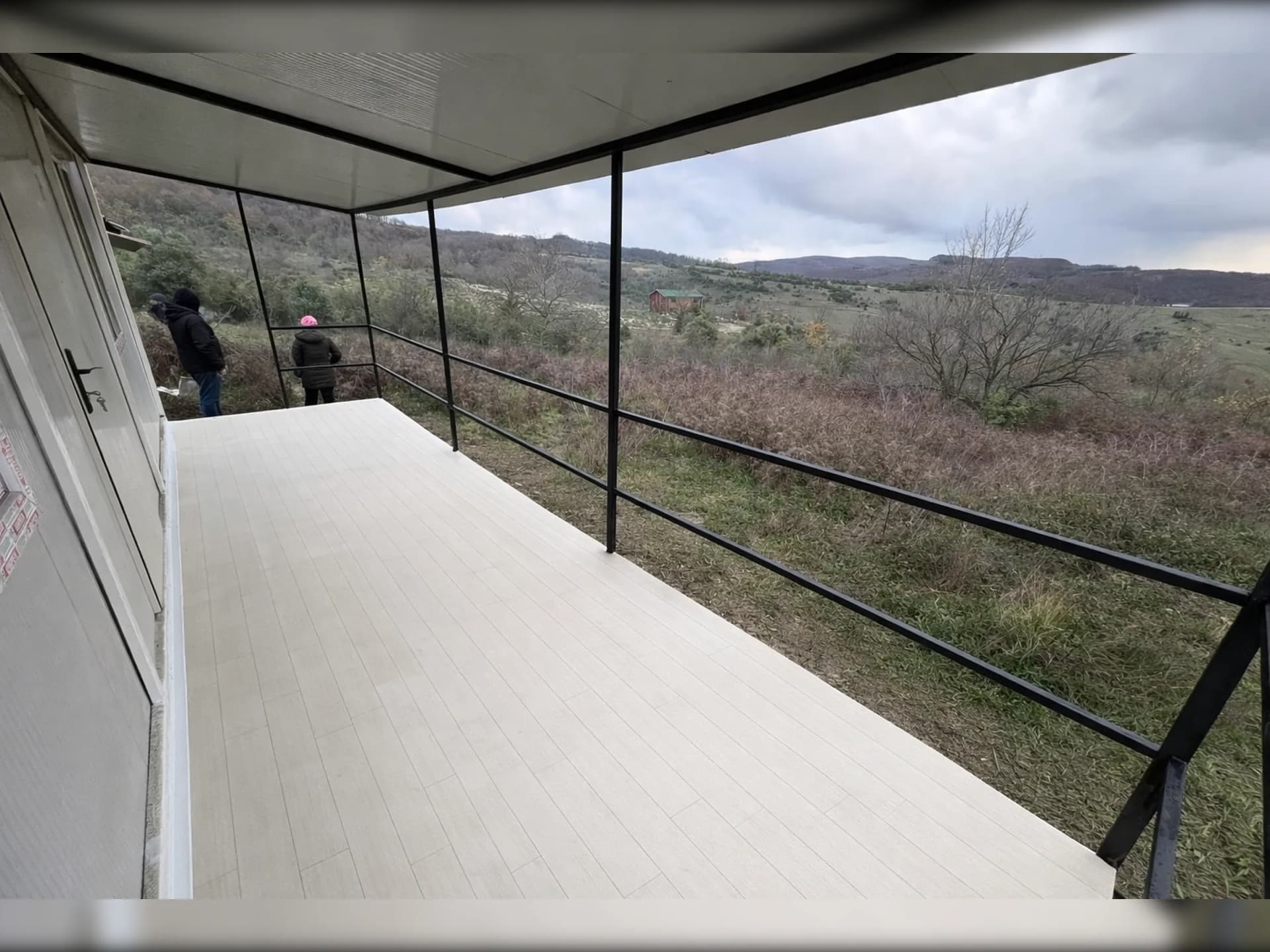 verandalı prefabrik ev dış cephe – manzaralı küçük prefabrik ev modeli
