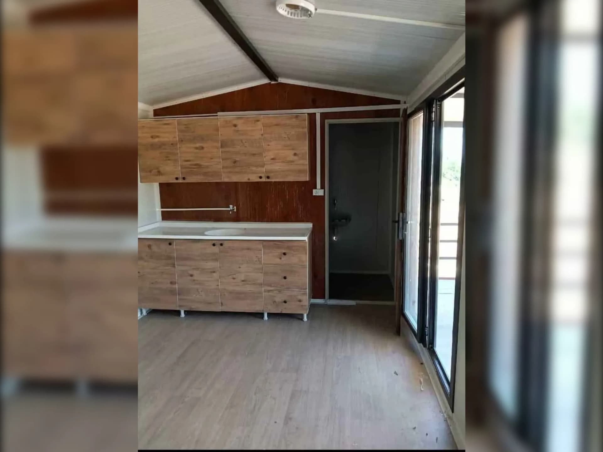 konteyner ev iç mekan mutfak alanı modern tasarım