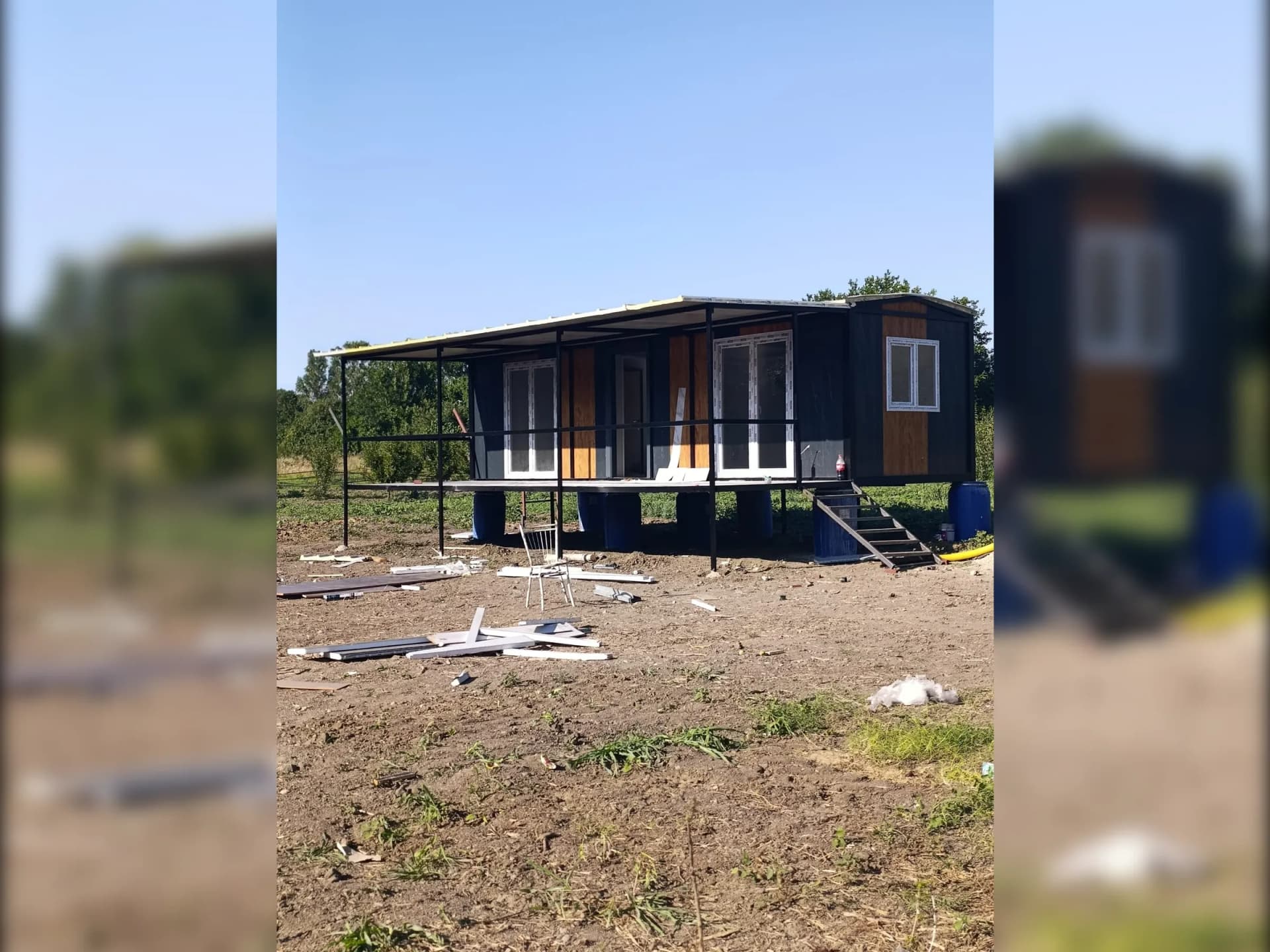 konteyner ev uzaktan genel görünüm veranda detay