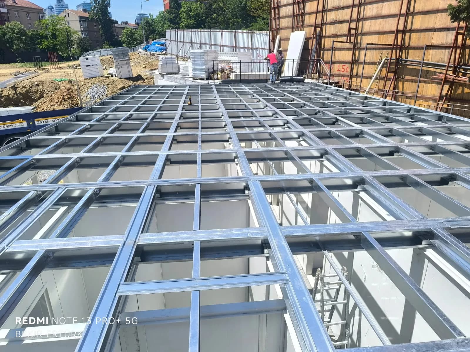 3000m² Rönesans Holding Ulus L-Tipi 3 Katlı Prefabrik Kampüs Projesi thumbnail 10