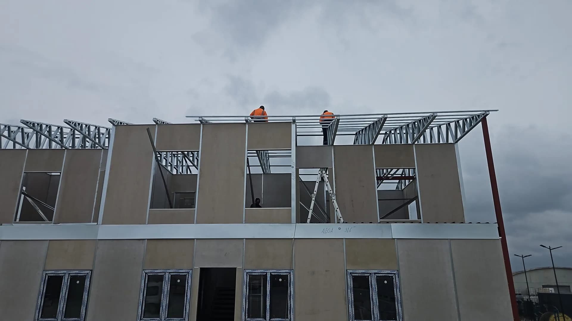 316m² Yön Yapı Silivri Çift Balkonlu Prefabrik Ofis Projesi thumbnail 8