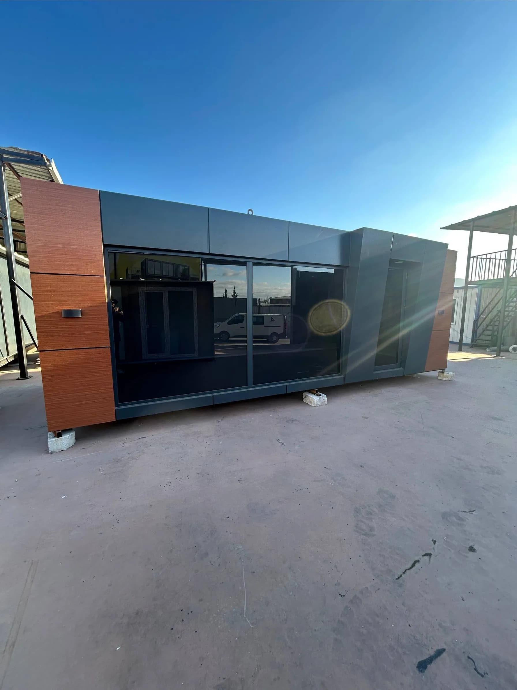 7x3 (21m2)  Kompozit Kaplama Şapka Detaylı WC-Mutfak Konteyner Ofis - Ev