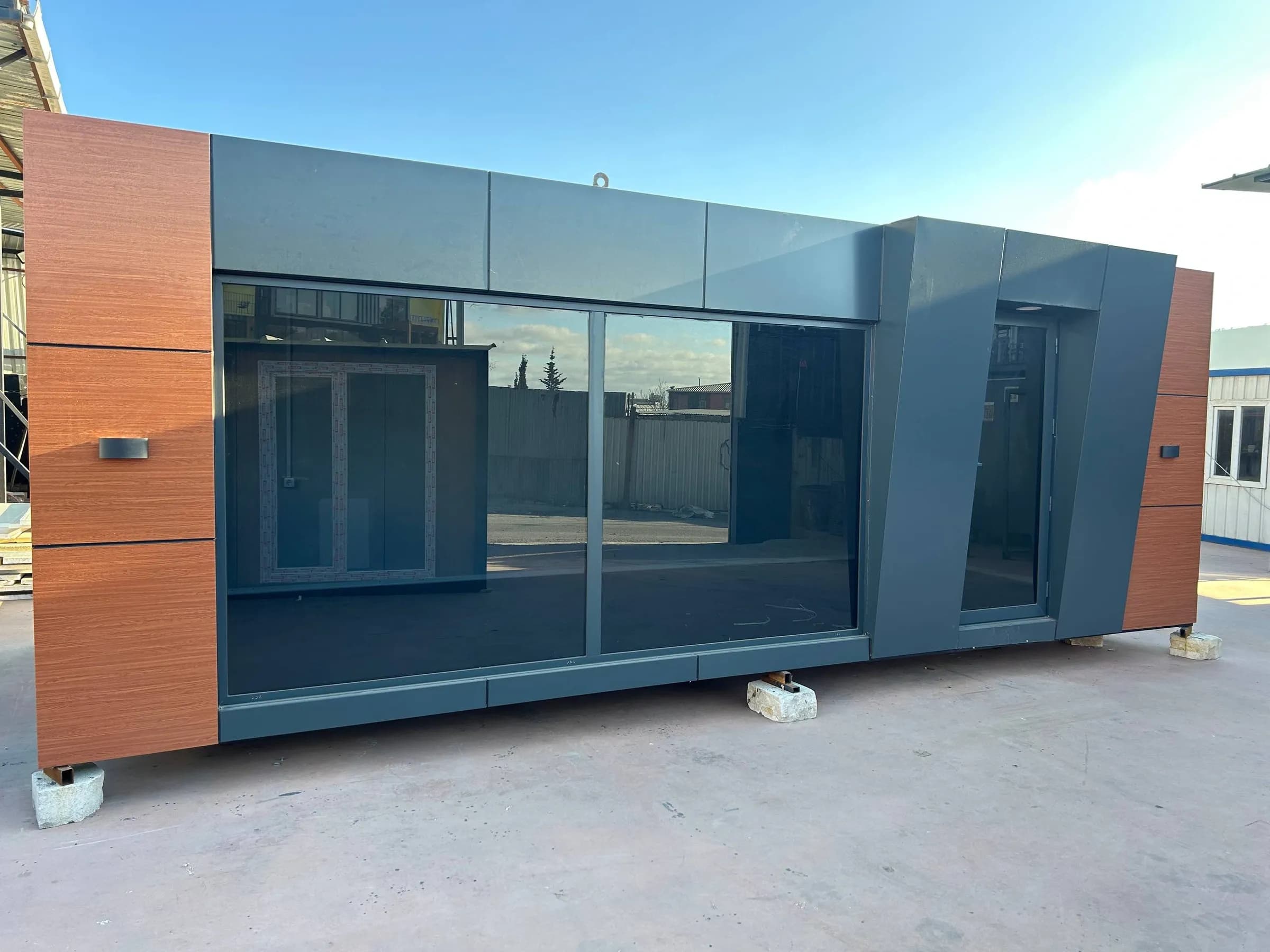 7x3 (21m2)  Kompozit Kaplama Şapka Detaylı WC-Mutfak Konteyner Ofis - Ev - Görsel 1