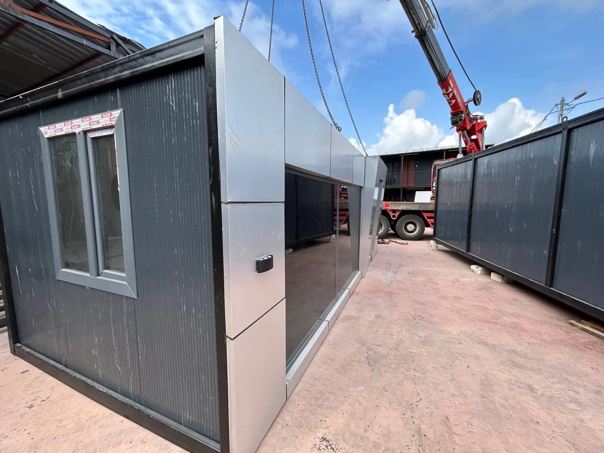 3x7m 21m² Kompozit Kaplama Şapka Detaylı Konteyner Ofis · Gaziosmanpaşa thumbnail 10