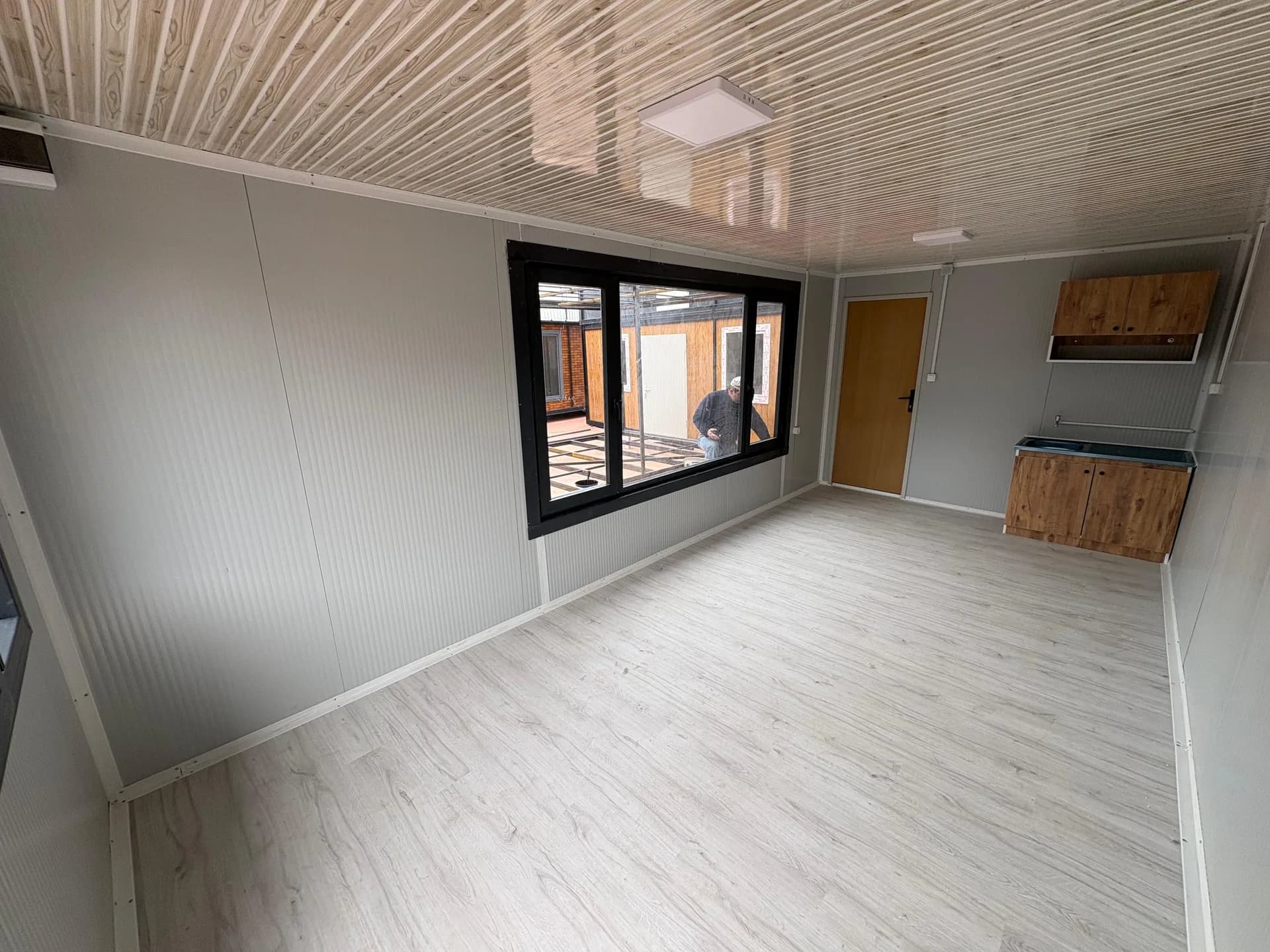 3x7m 21m² Ön Cephe Full Kompozit Harpuşta Detaylı Konteyner Ofis · Büyükçekmece thumbnail 6