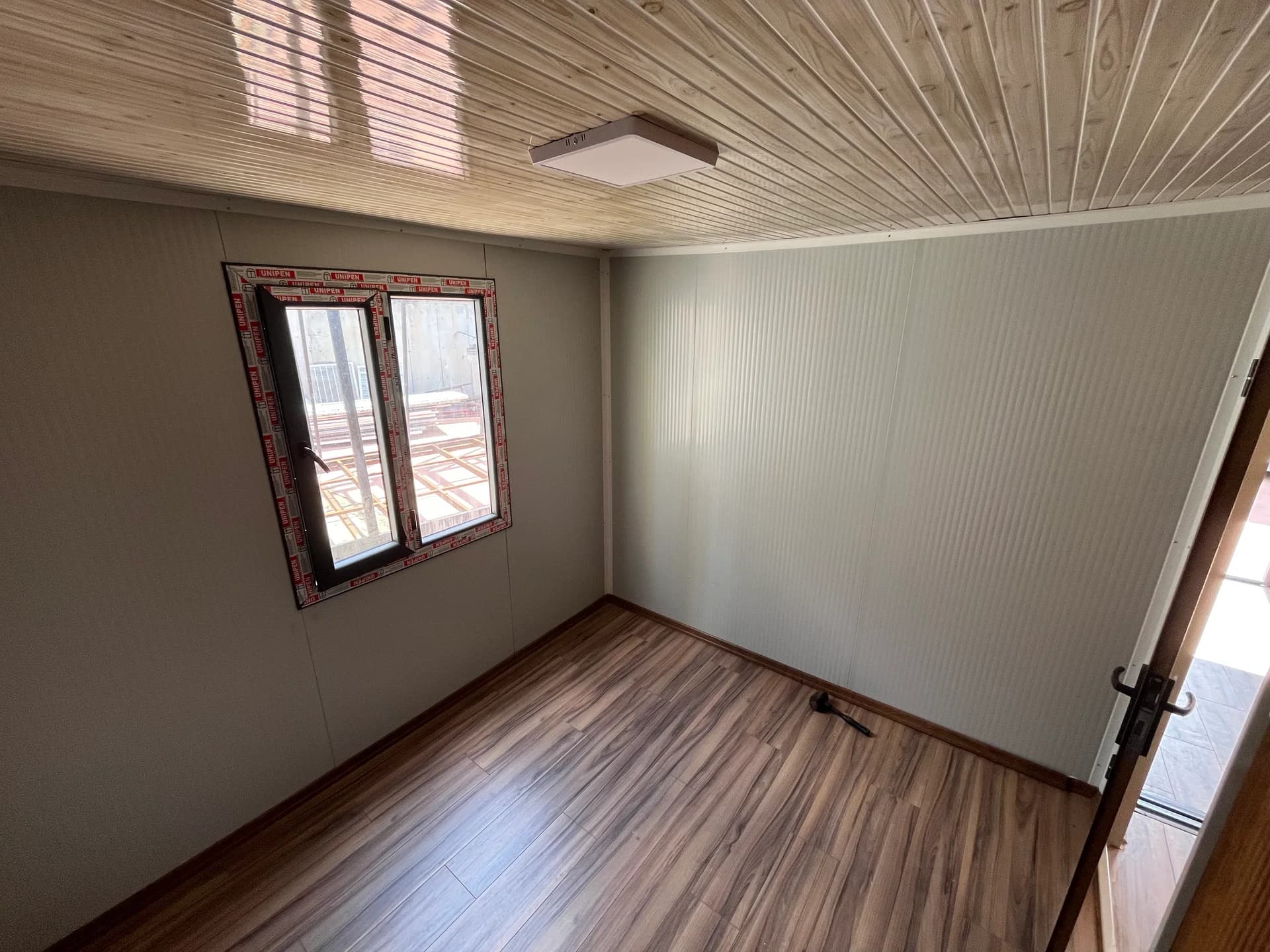 42m² 2+1 Dekoratif Kaplama Birleşim Modeli Konteyner Ev - İç Mekan ve Donanım Detayı 11