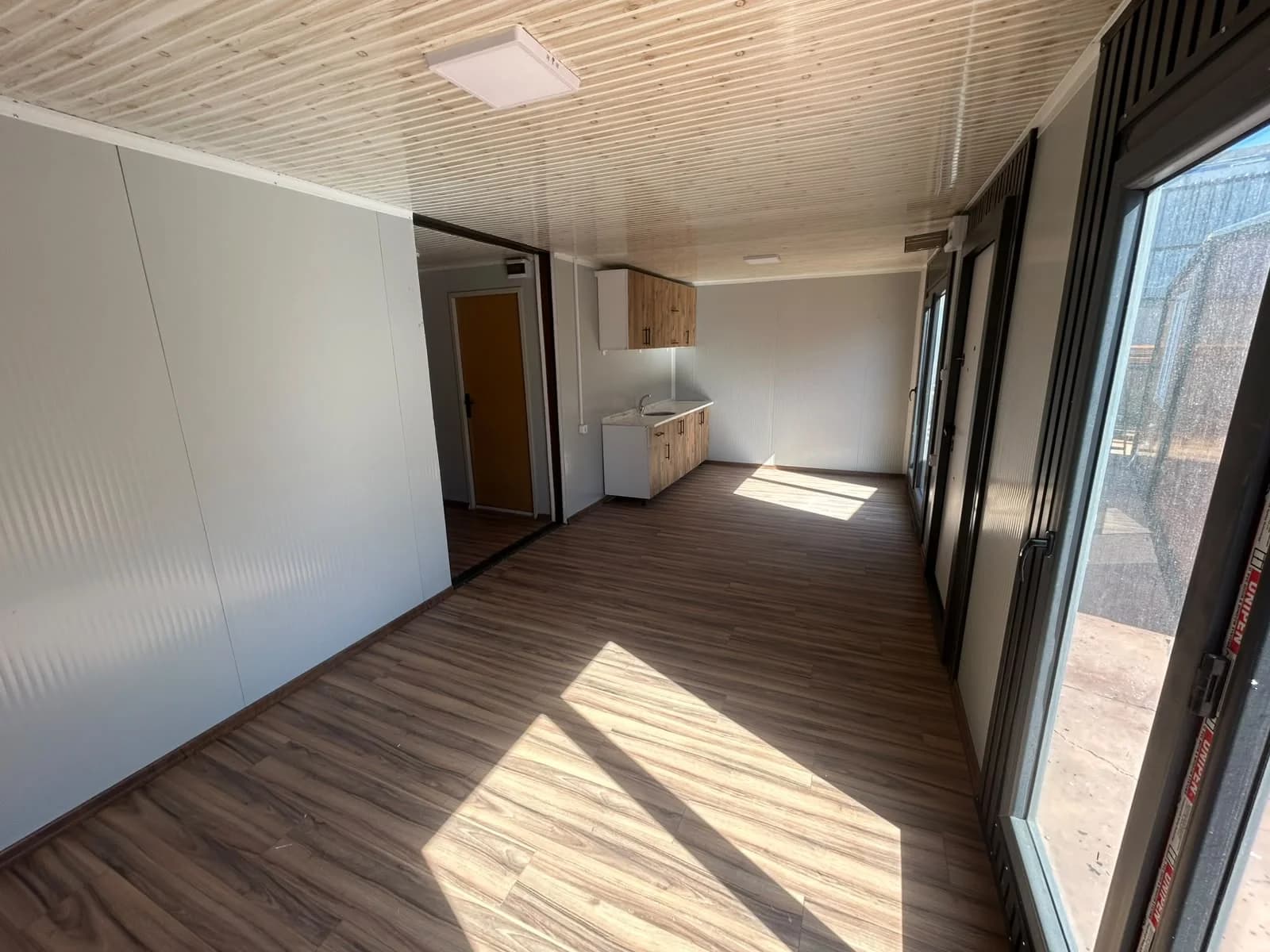 42m² 2+1 Dekoratif Kaplama Birleşim Modeli Konteyner Ev - İç Mekan ve Donanım Detayı 5