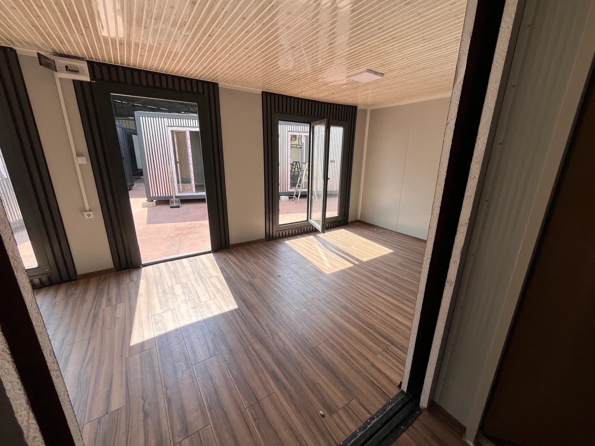 42m² 2+1 Dekoratif Kaplama Birleşim Modeli Konteyner Ev - İç Mekan ve Donanım Detayı 8