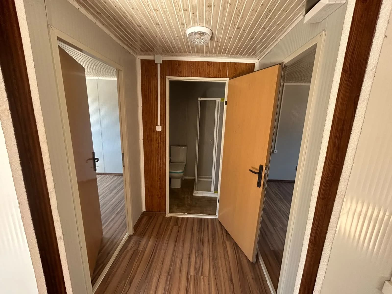 42m² 2+1 Dekoratif Kaplama Birleşim Modeli Konteyner Ev - İç Mekan ve Donanım Detayı 9