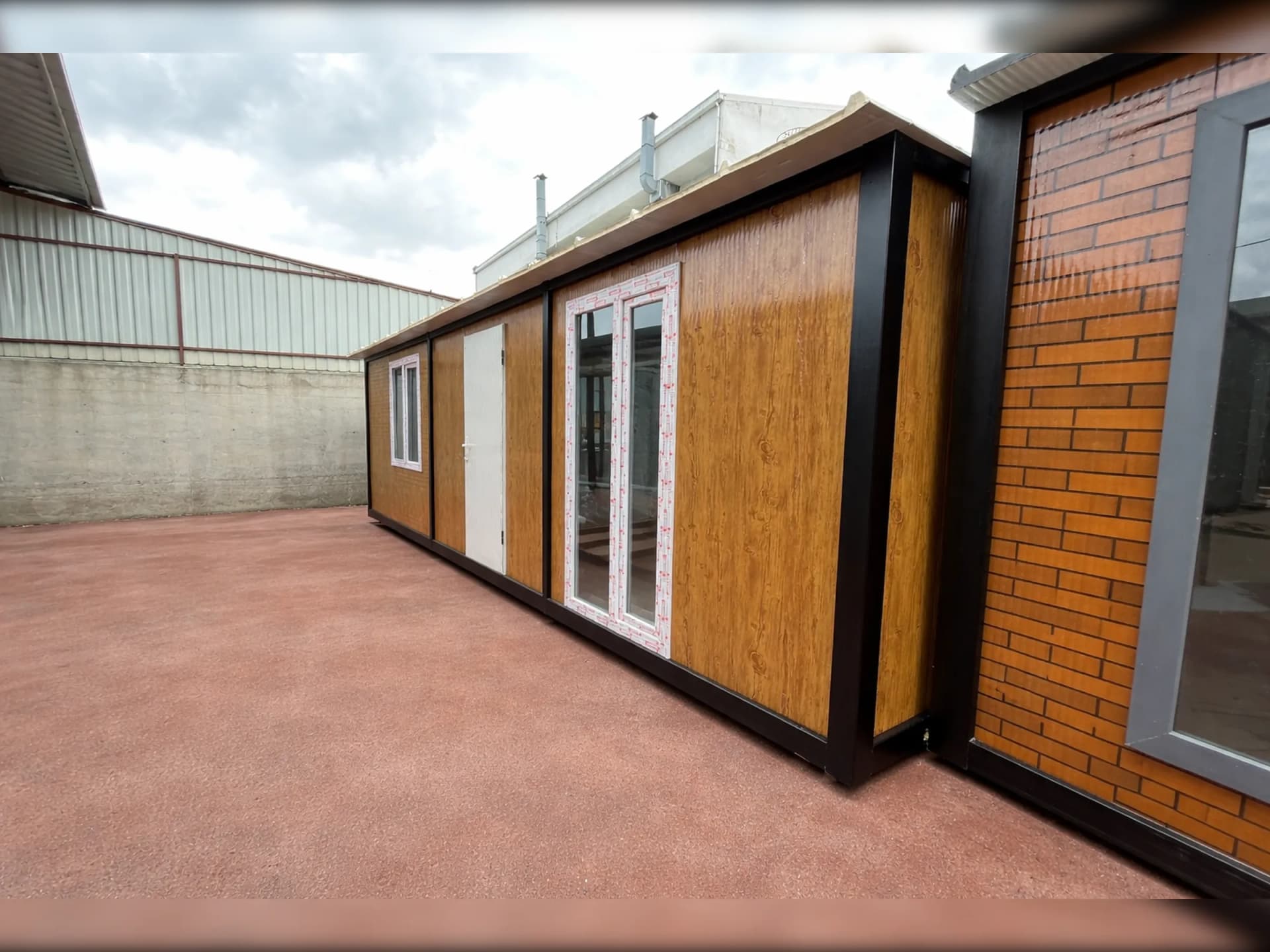 42m2 birleşim konteyner ev geniş cephe modern yapı