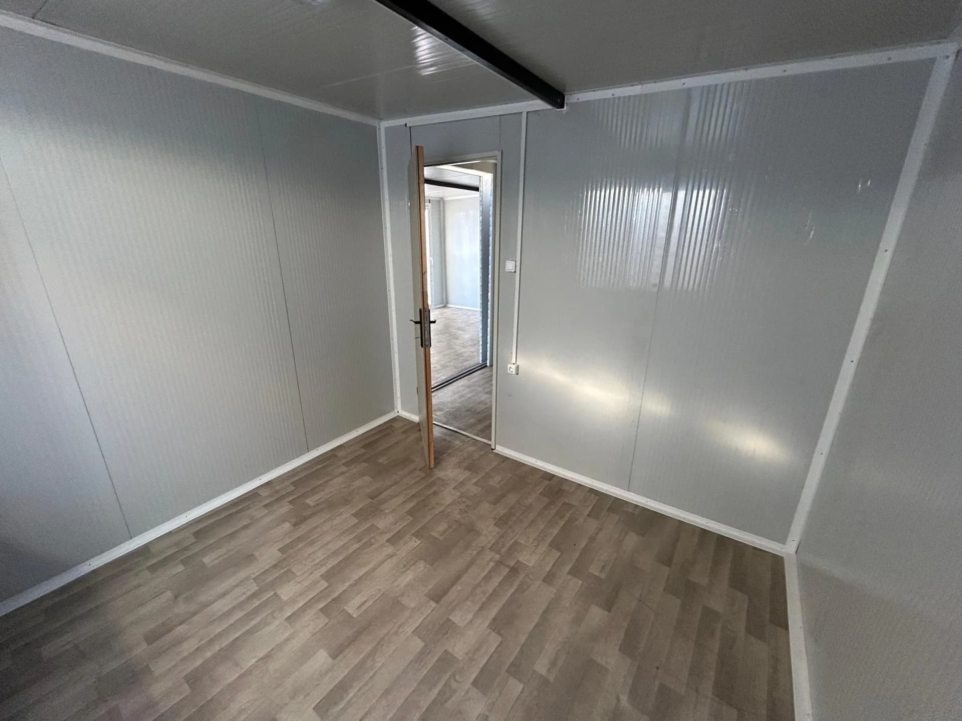 çelik ev iç mekan boş oda modern yapı