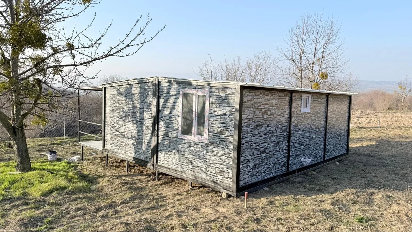 42m² Ev + 14m² Verandalı 56m² Gri Taş Desenli Konteyner Ev · Bilecik Pazaryeri thumbnail 10