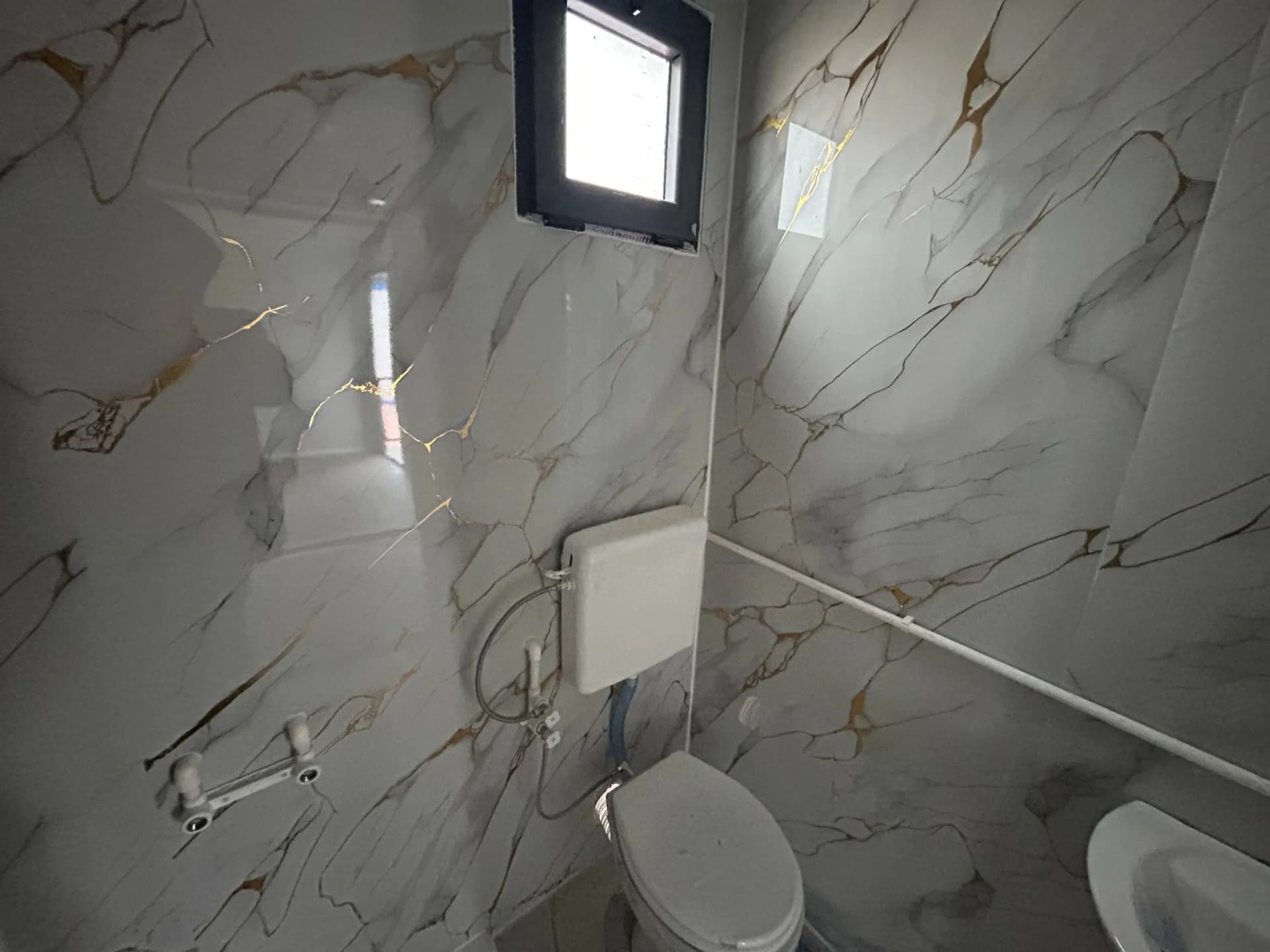 konteyner ev banyo duş kabini detay