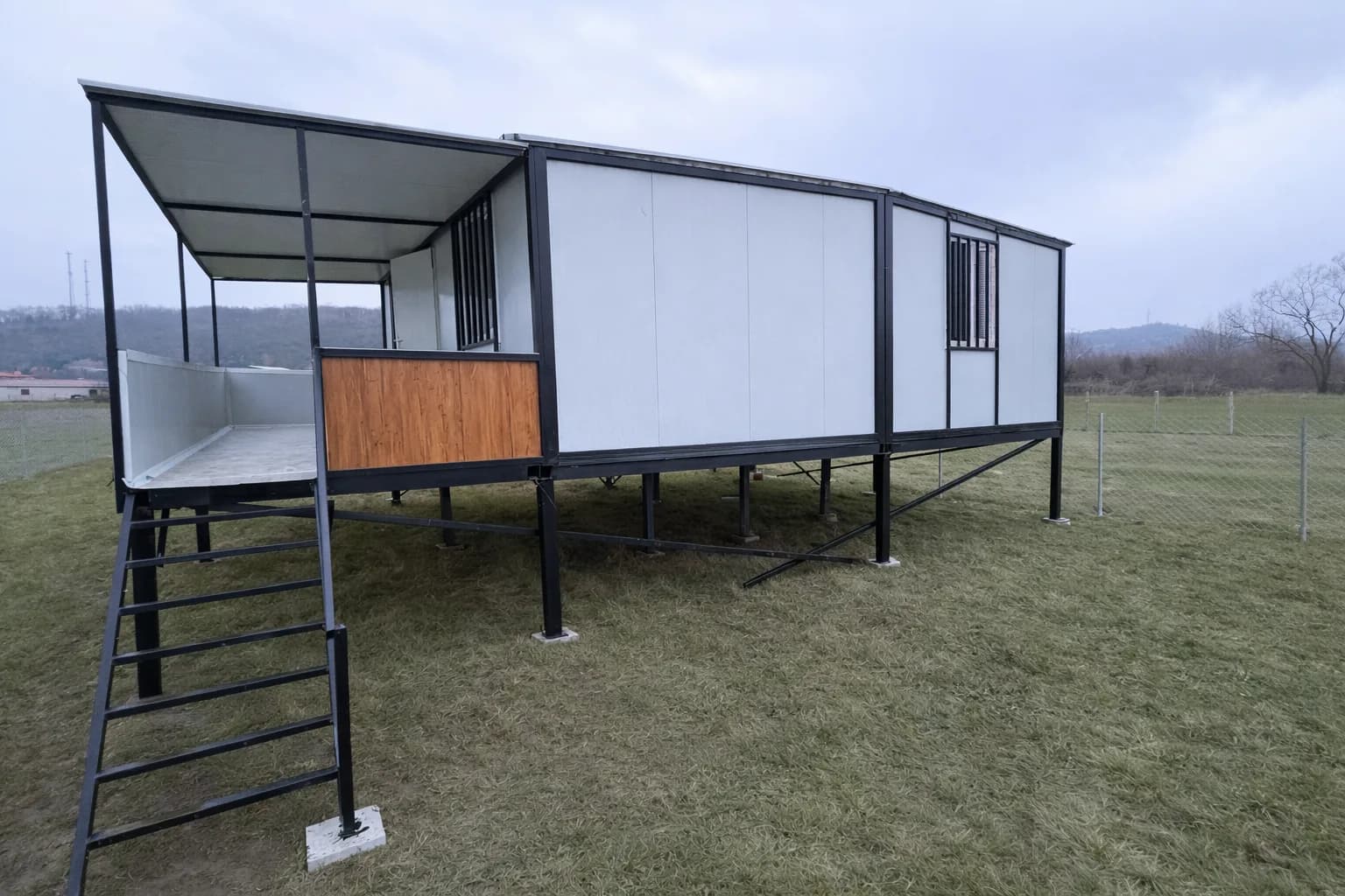 56m² Ev + 18m² Verandalı ve Sundurmalı 74m² Konteyner Ev · Şile Kurfalı thumbnail 6