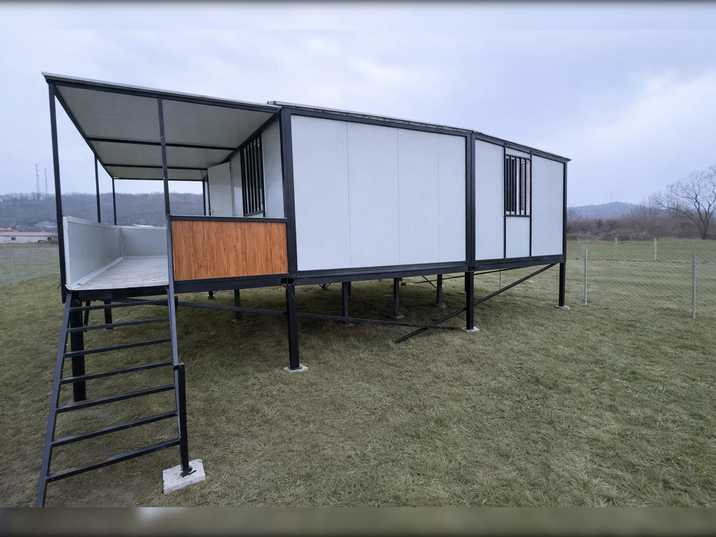 74m2 Veranda - Sundurma'lı Prefabrik Konteyner Ev - Görsel 1