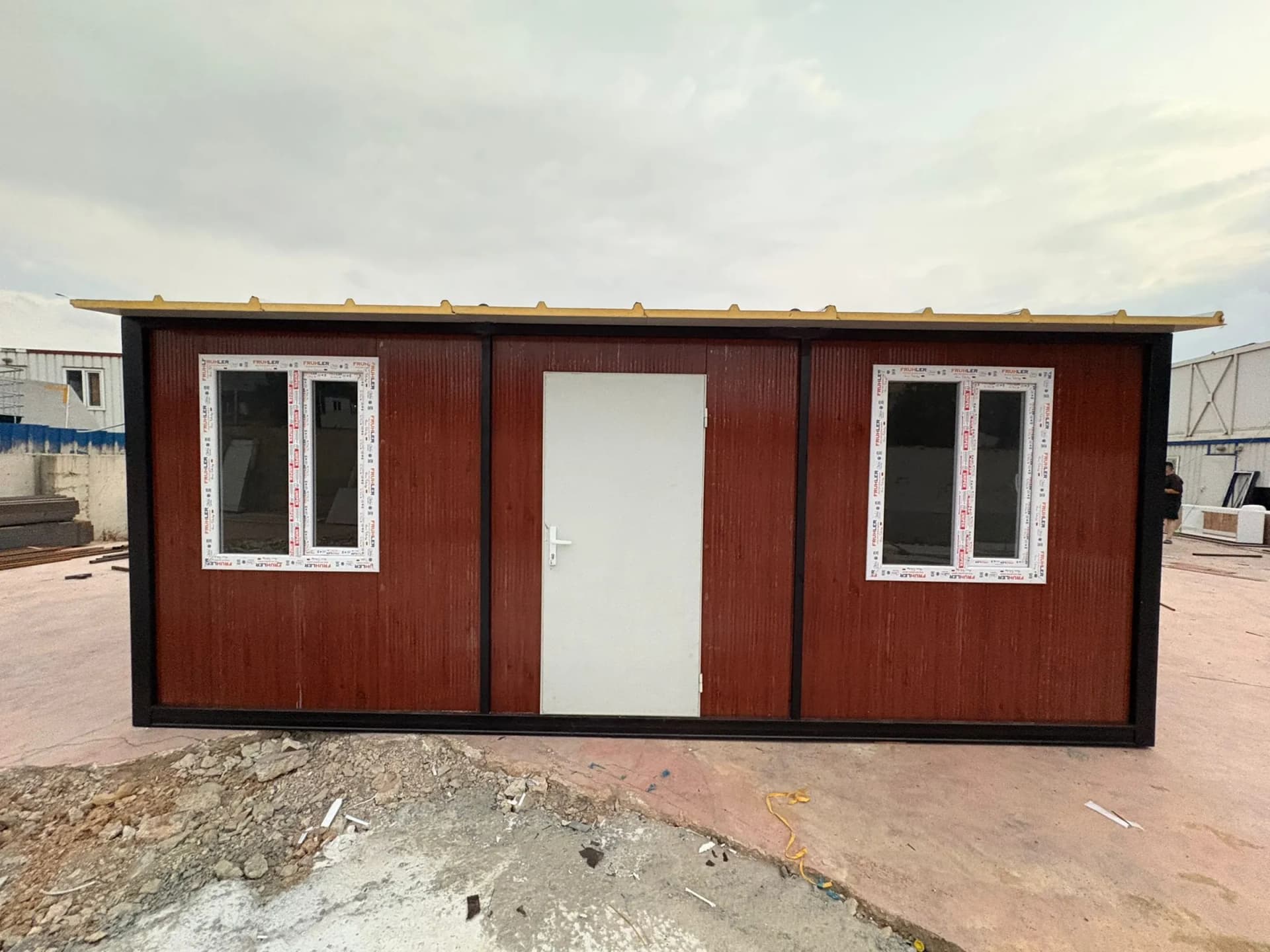 konteyner ofis dış görünüm geniş yapı