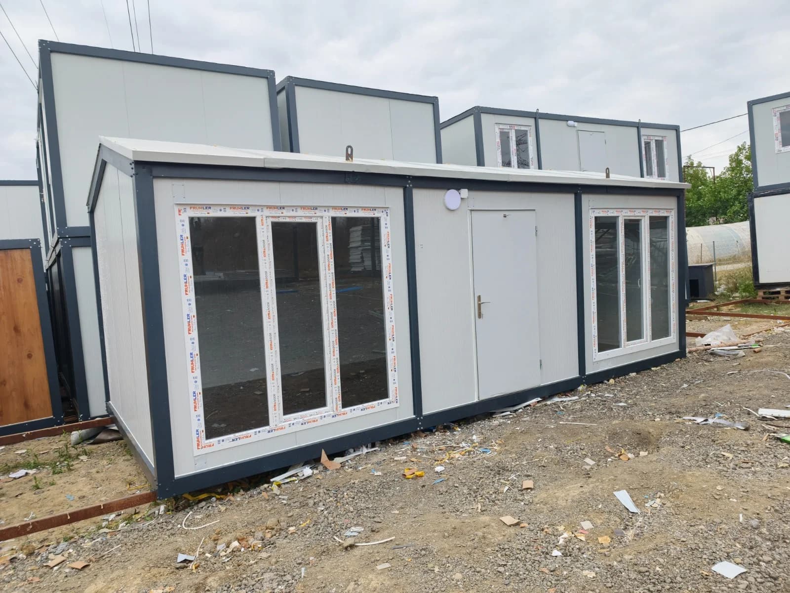 7x3 (21m²) Beşik Çatı Fransız Cam Tipi Konteyner Ofis - İç Mekan ve Donanım Detayı 2