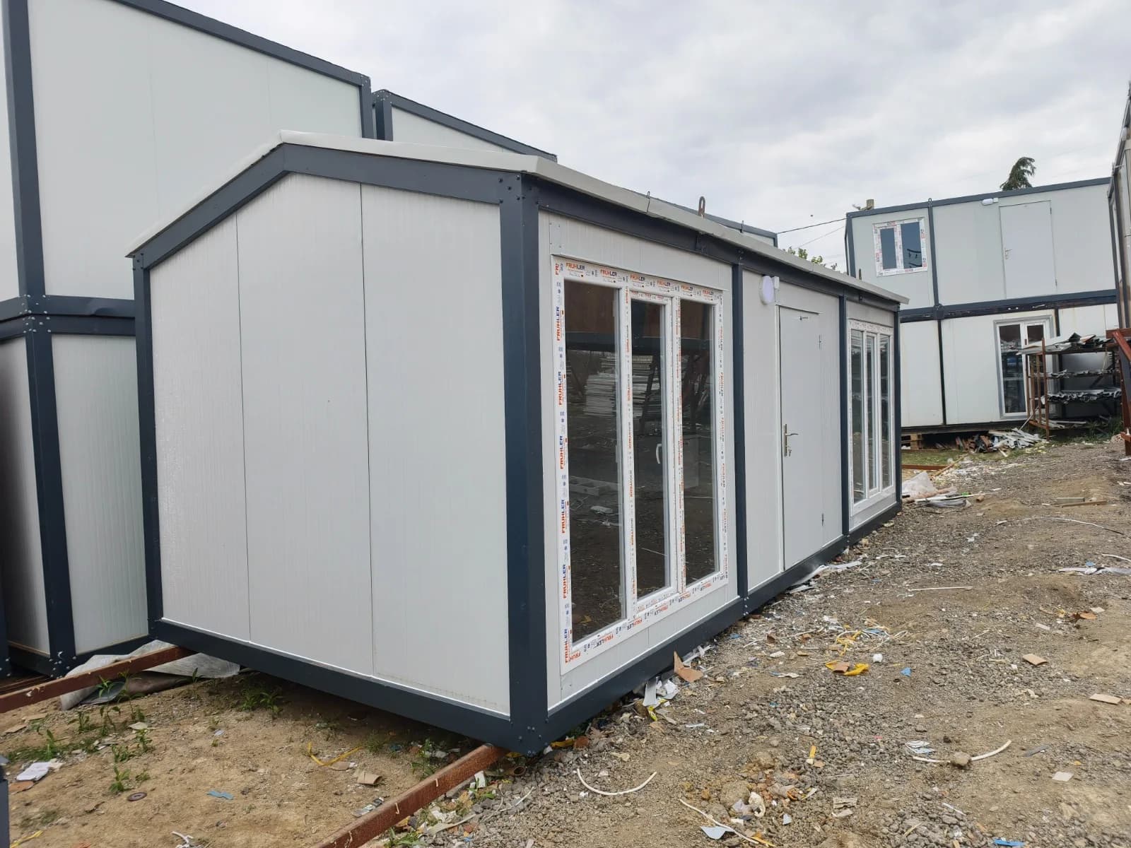 7x3 (21m²) Beşik Çatı Fransız Cam Tipi Konteyner Ofis - İç Mekan ve Donanım Detayı 4