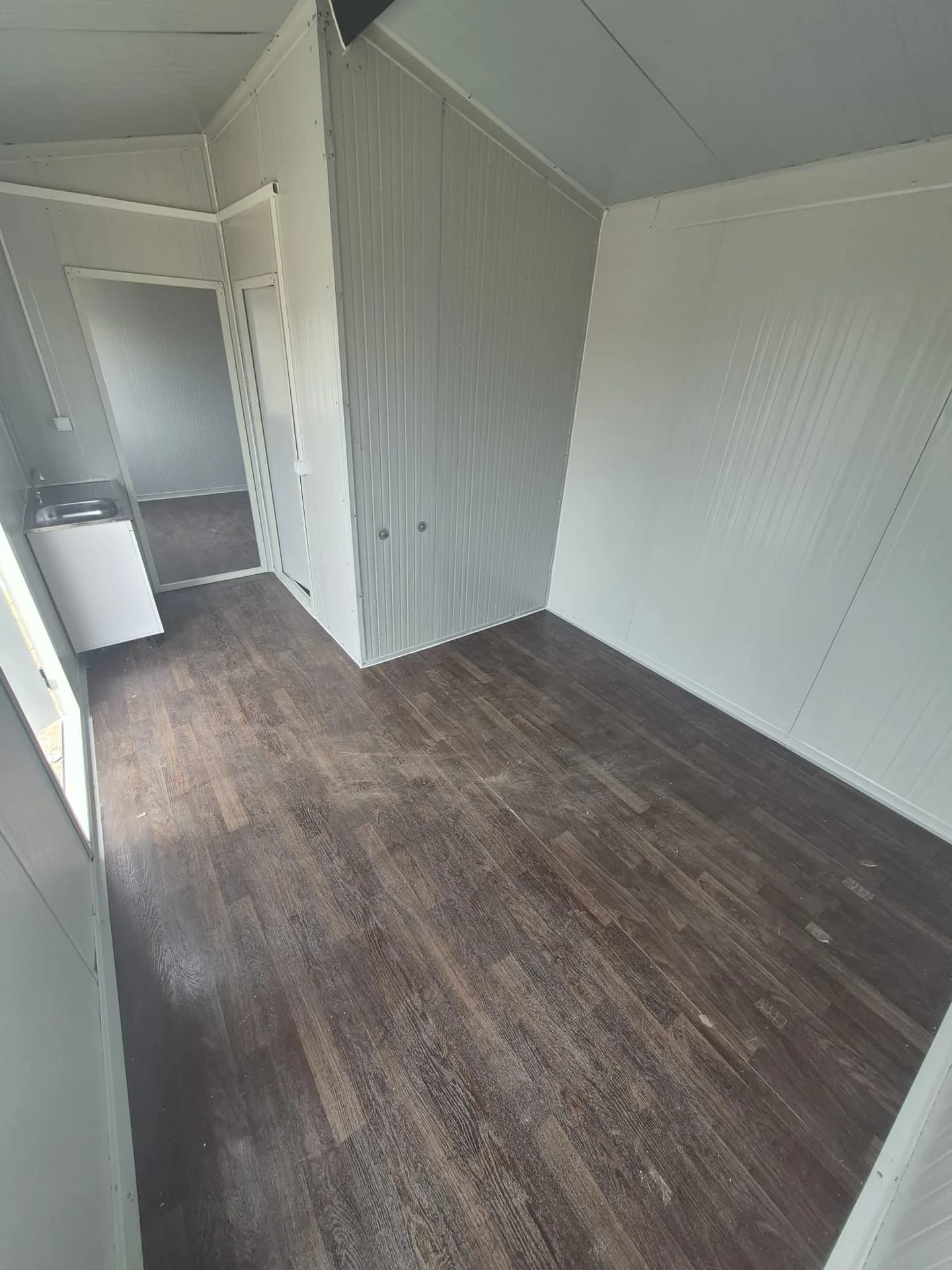 7x3 (21m²) Demonte 1+1 Beşik Çatı Konteyner Ofis - Ev - İç Mekan ve Donanım Detayı 11