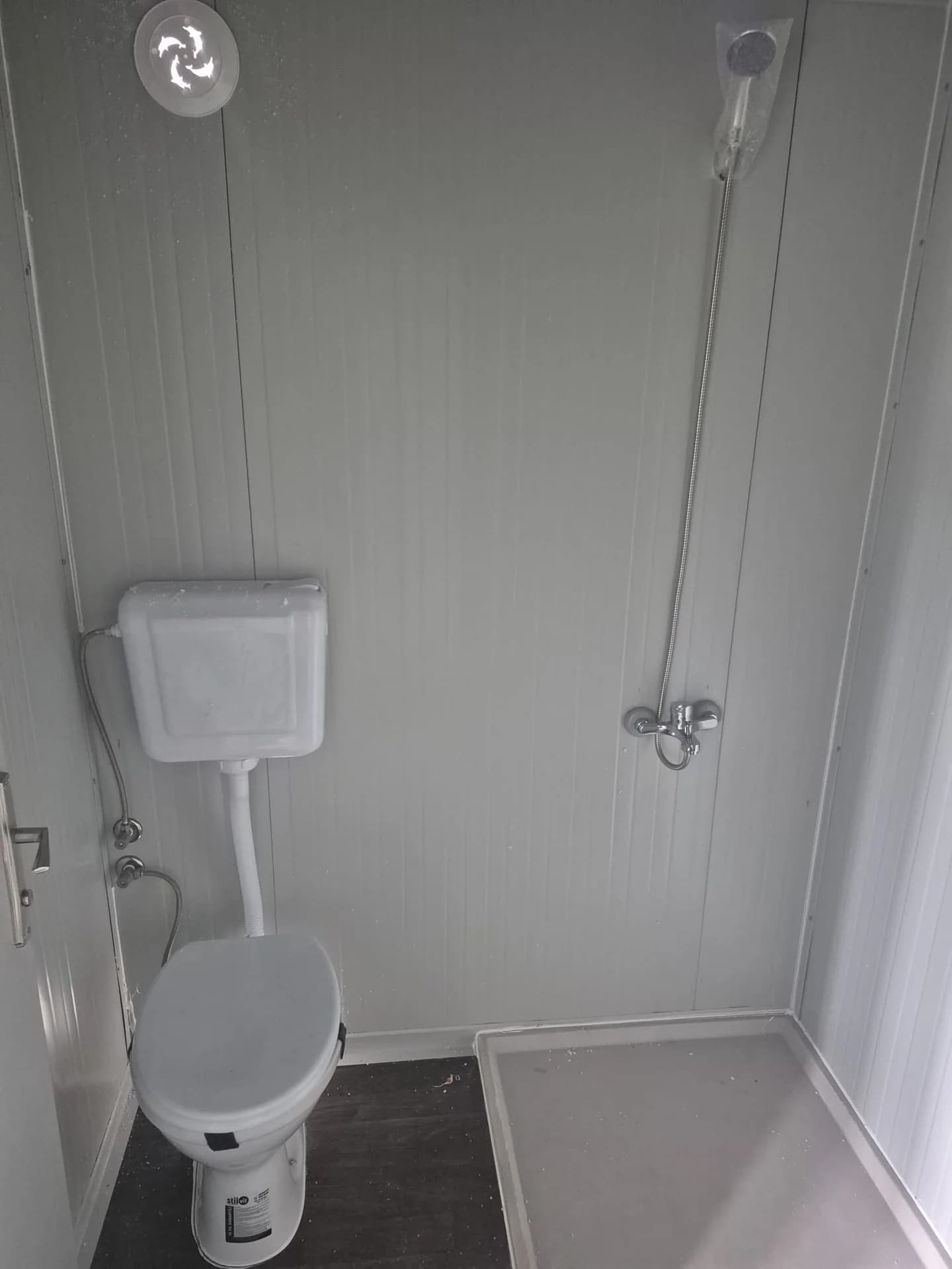 7x3 (21m²) Demonte 1+1 Beşik Çatı Konteyner Ofis - Ev - İç Mekan ve Donanım Detayı 16