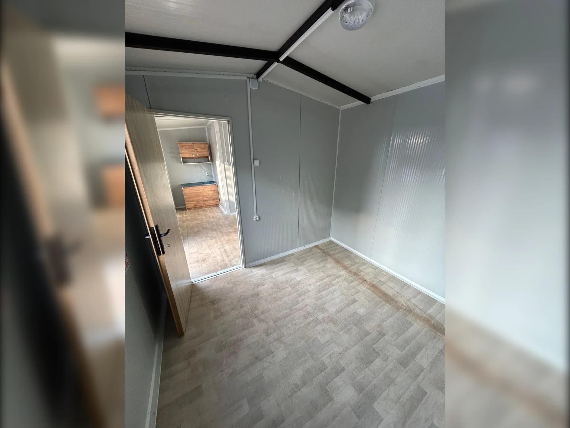 konteyner ev mutfak alanı modern dolap tasarımı