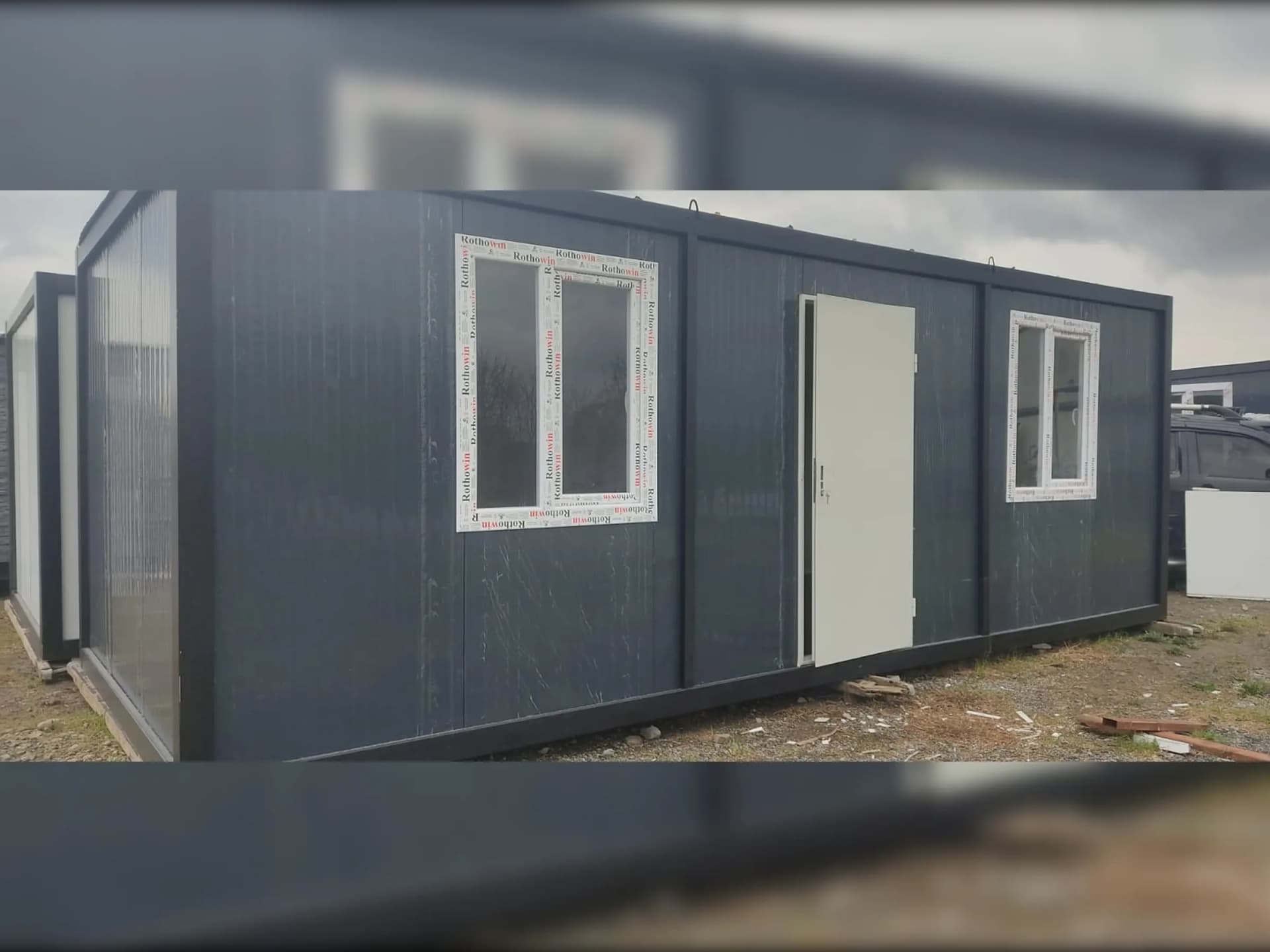 21 m2 konteyner ofis yan cephe görünümü