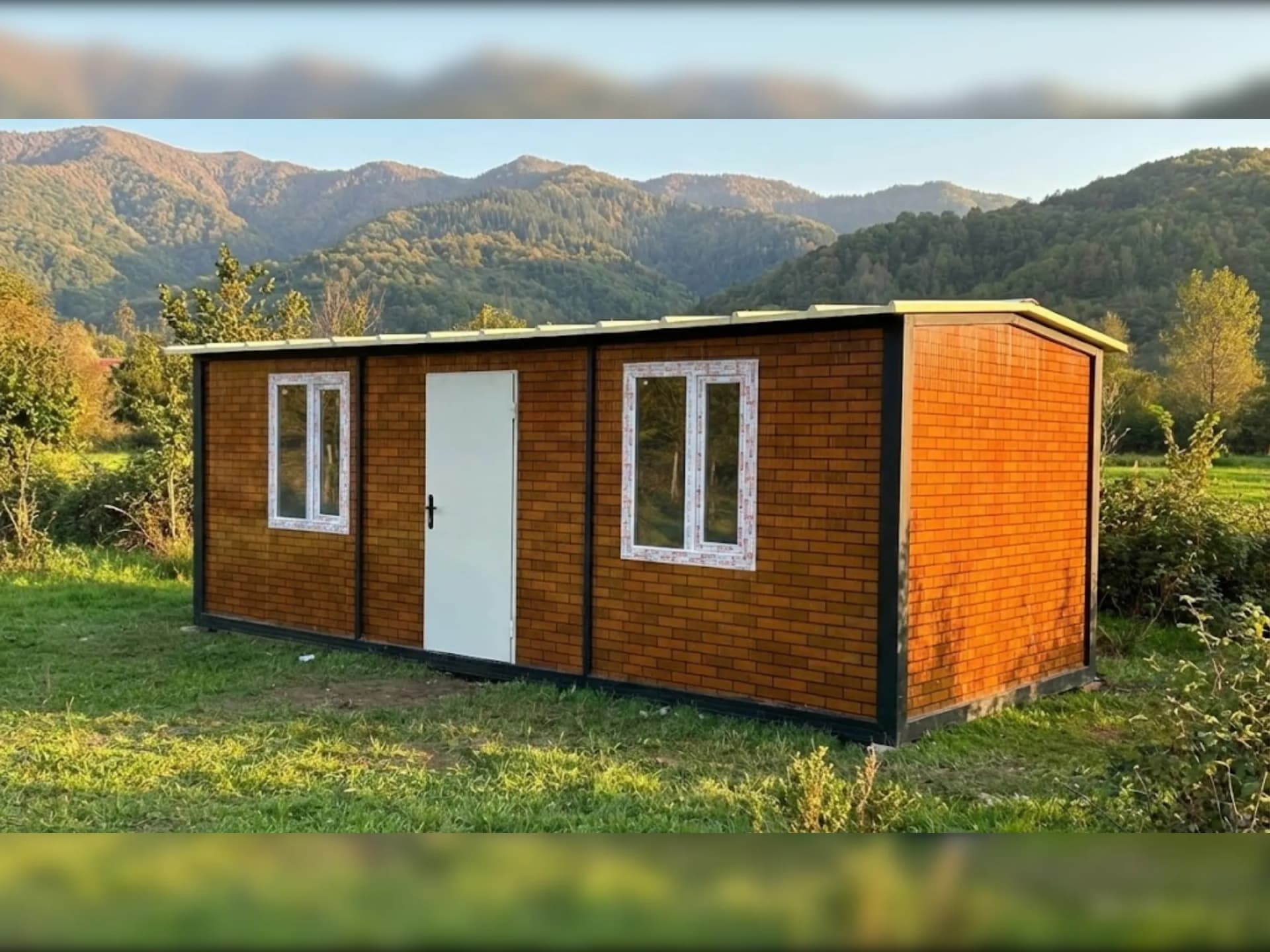 7x3 beşik çatılı konteyner ev taş tuğla desen dış cephe görünümü