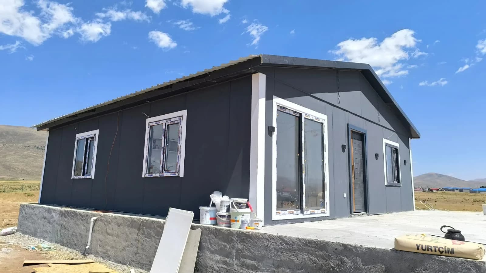 80m² Bingöl 2+1 Ebeveyn Banyolu Prefabrik Konut Projesi