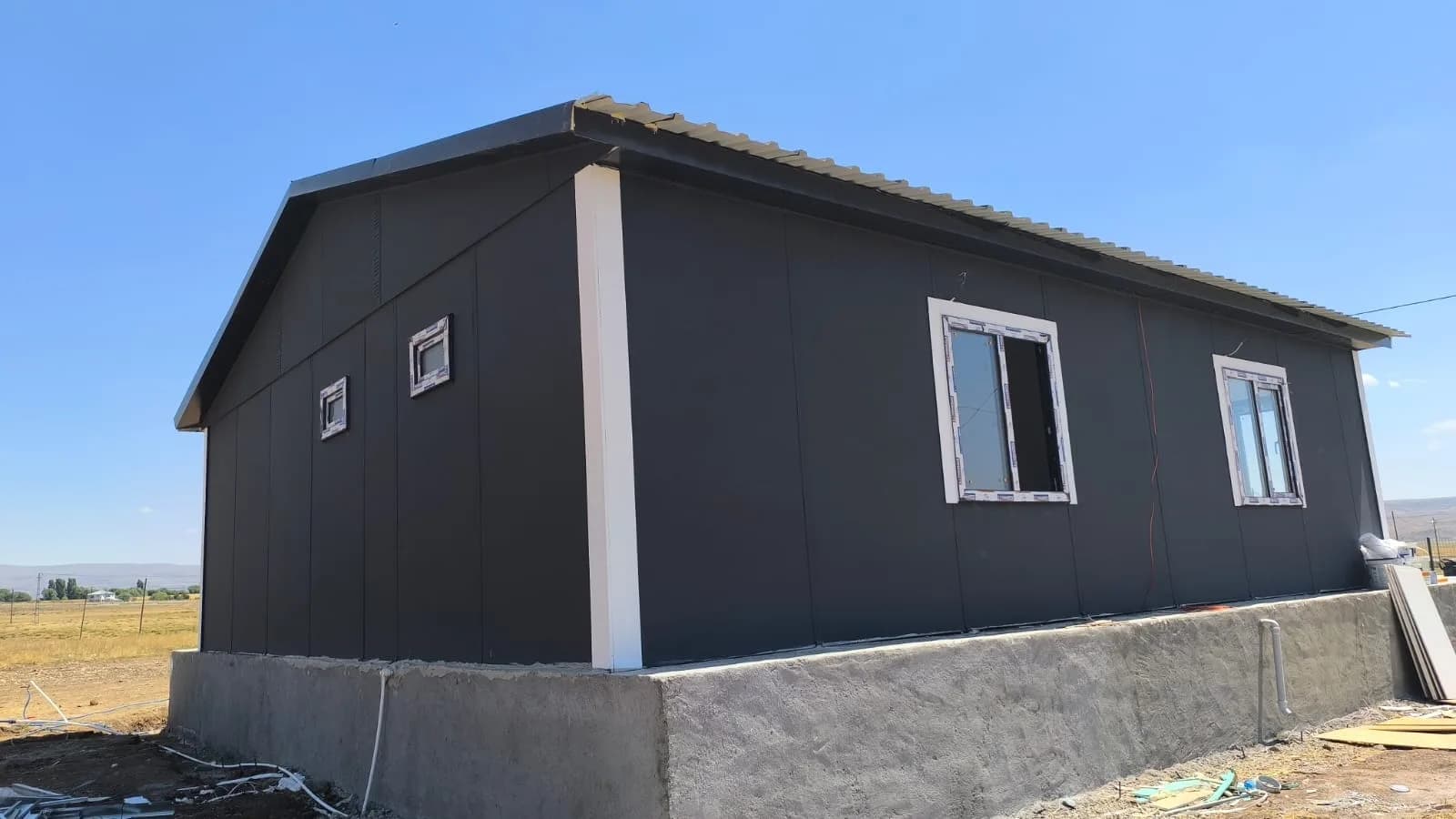 80m² Bingöl 2+1 Ebeveyn Banyolu Prefabrik Konut Projesi thumbnail 3
