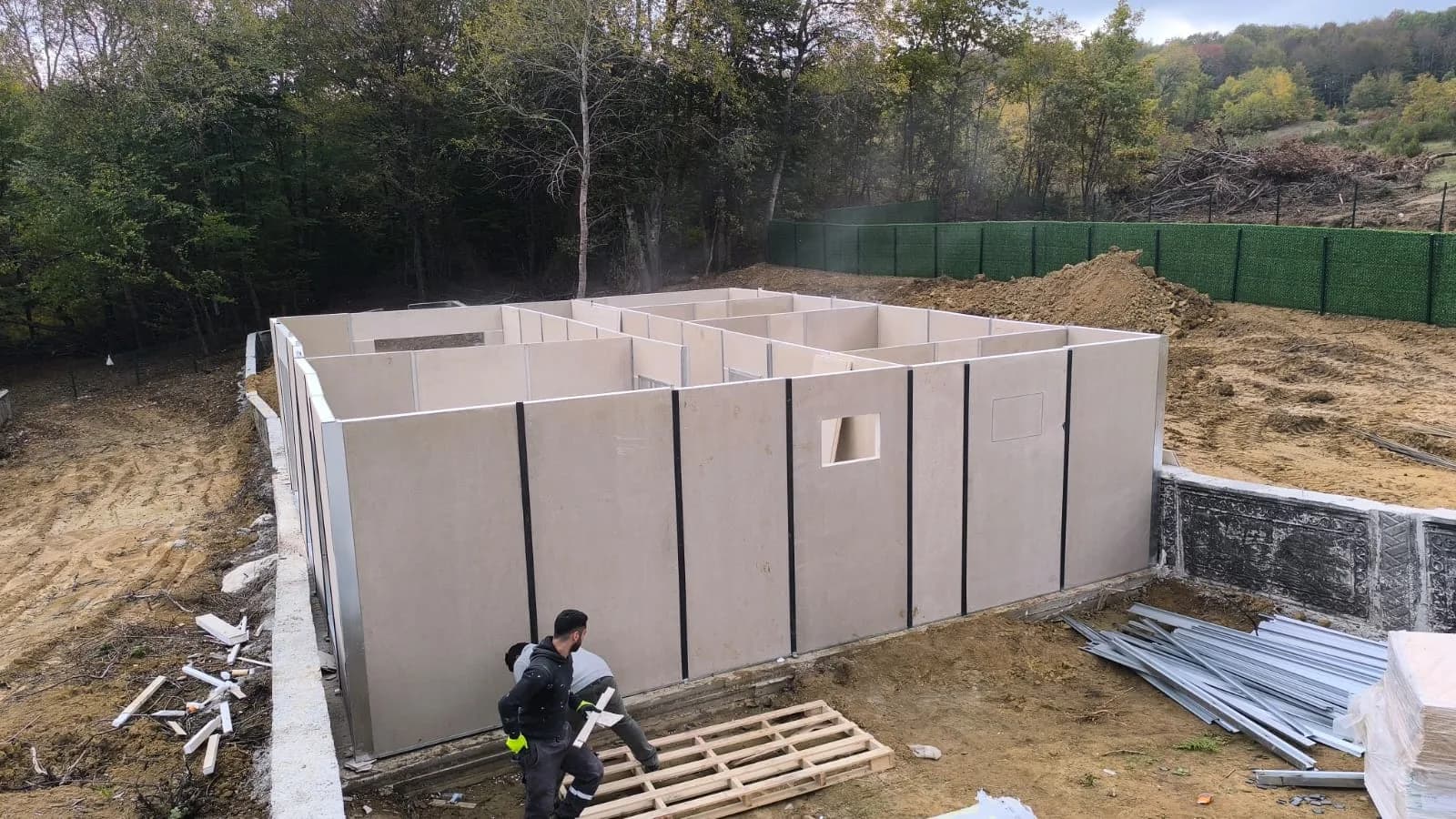 84m² Tepe Manayır Köyü Metal Kiremit Çatılı Prefabrik Konut Projesi thumbnail 10