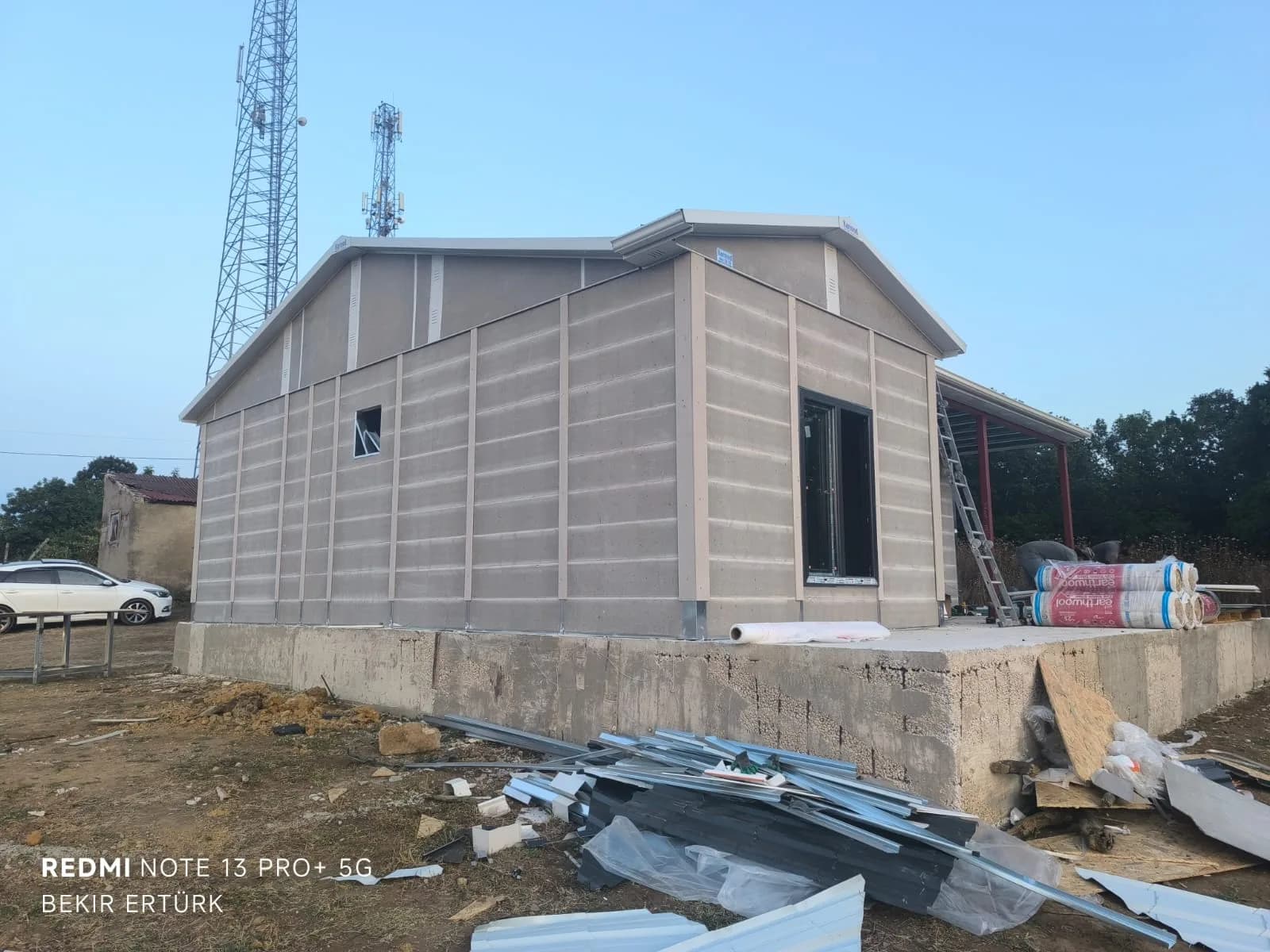 94m² Kırklareli Vize 2.80m Tavan Yüksekliği Verandalı Prefabrik Villa thumbnail 10