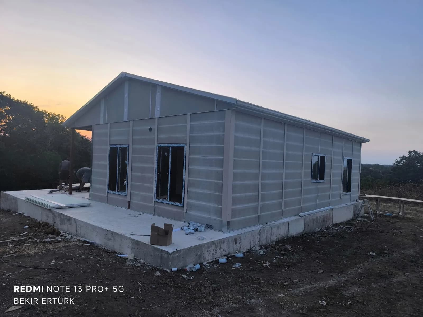 94m² Kırklareli Vize 2.80m Tavan Yüksekliği Verandalı Prefabrik Villa thumbnail 5