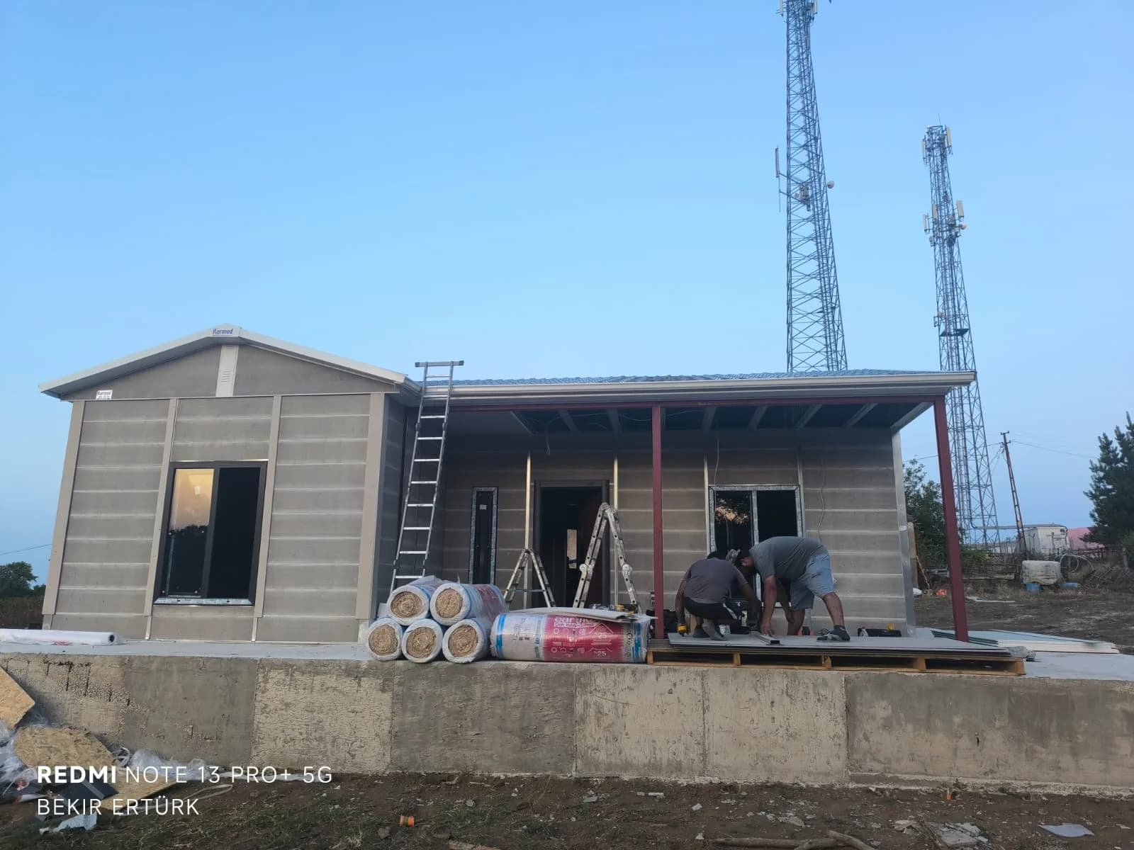 94m² Kırklareli Vize 2.80m Tavan Yüksekliği Verandalı Prefabrik Villa thumbnail 7