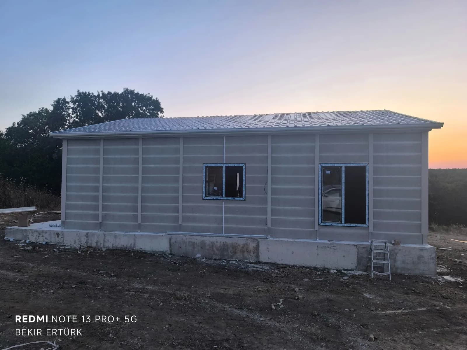94m² Kırklareli Vize 2.80m Tavan Yüksekliği Verandalı Prefabrik Villa thumbnail 9