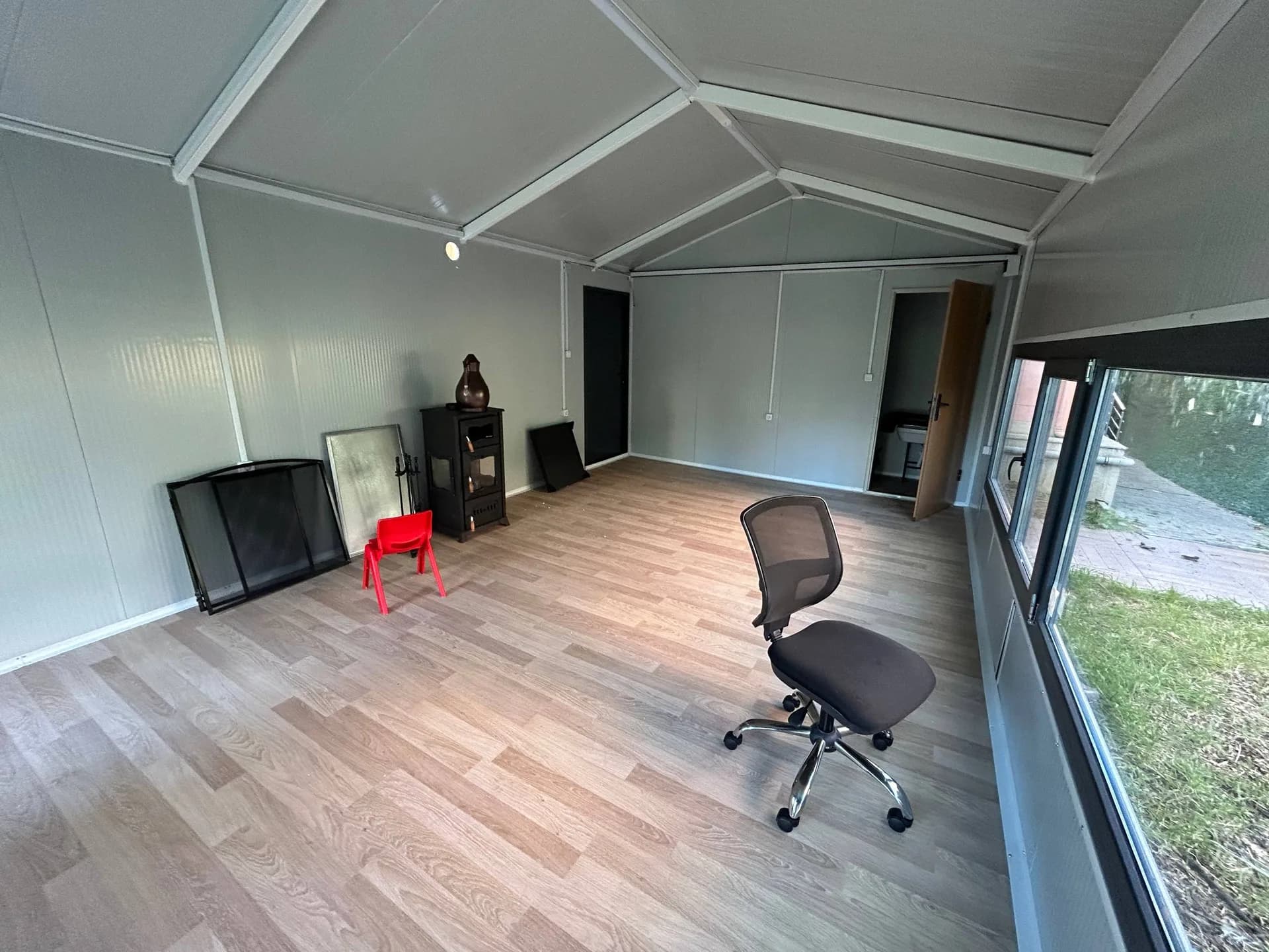 9x4m 36m² Açık Ahşap Makas Çatılı Bizimköy Kreşi Ek Binası · Kadıköy thumbnail 3
