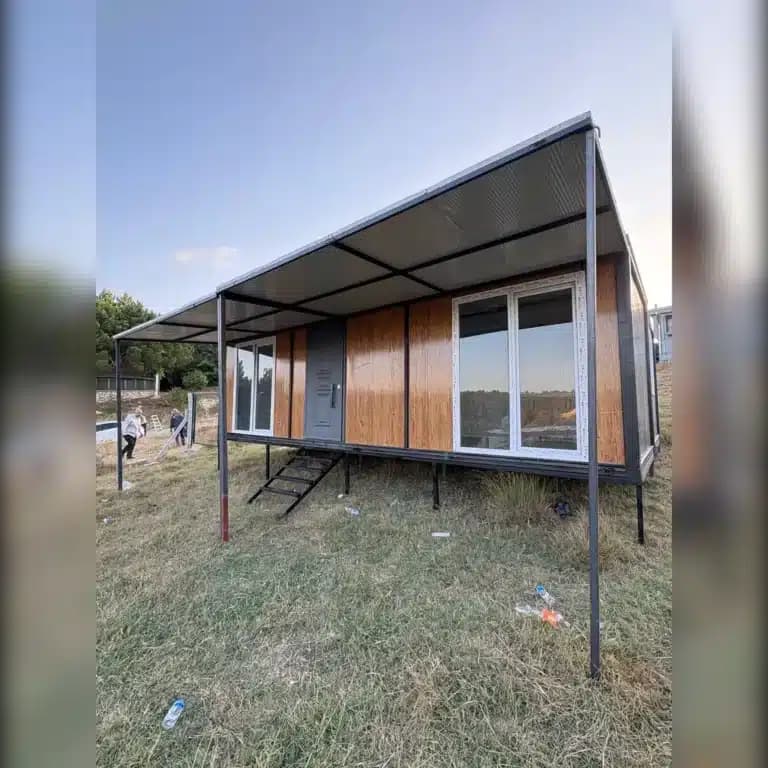 56m2 Açılır-Kapanır Sundurma'lı Prefabrik Konteyner Ev