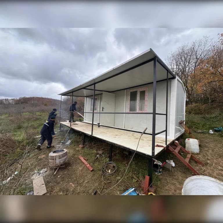 35m2 1+1 Veranda - Sundurma'lı Prefabrik Konteyner Ev