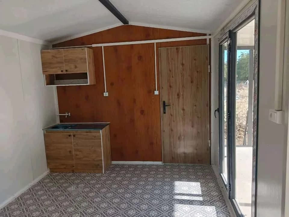 24m² Ev + 20m² Verandalı ve Platformlu 44m² Konteyner Ev · Bursa görsel 2