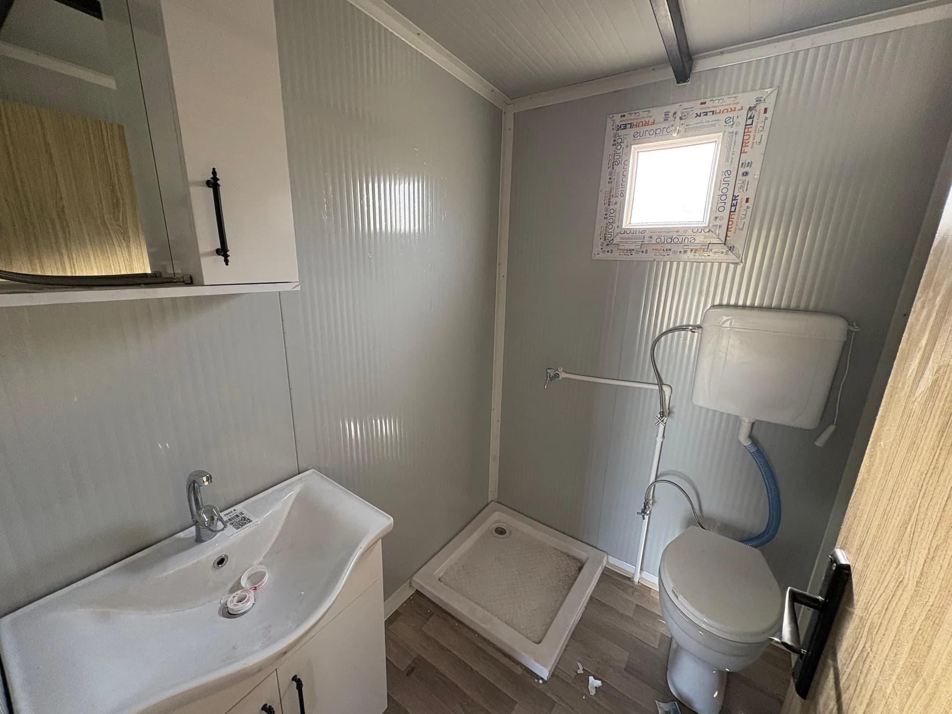 42m² Ev + 14m² Verandalı 56m² Gri Taş Desenli Konteyner Ev · Bilecik Pazaryeri görsel 2