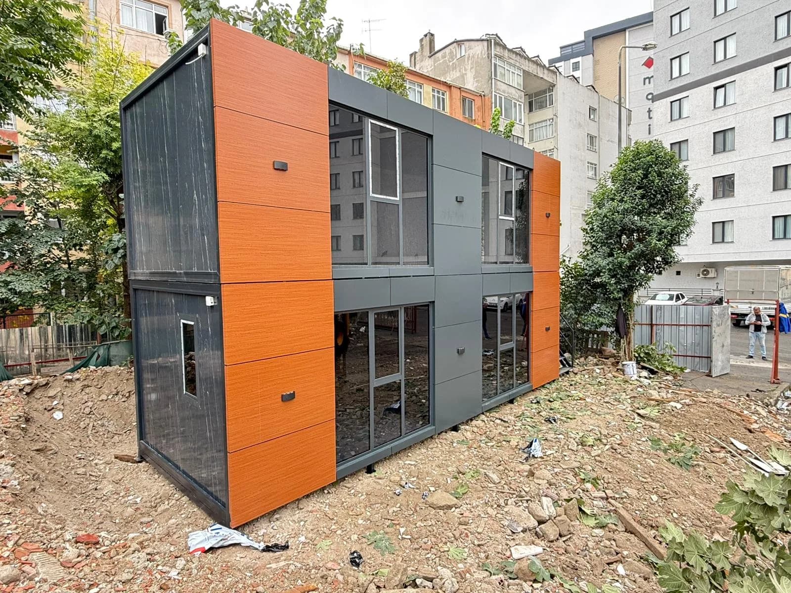 48m² İki Katlı Kompozit Konteyner Ofis Binası Projesi · Beykoz