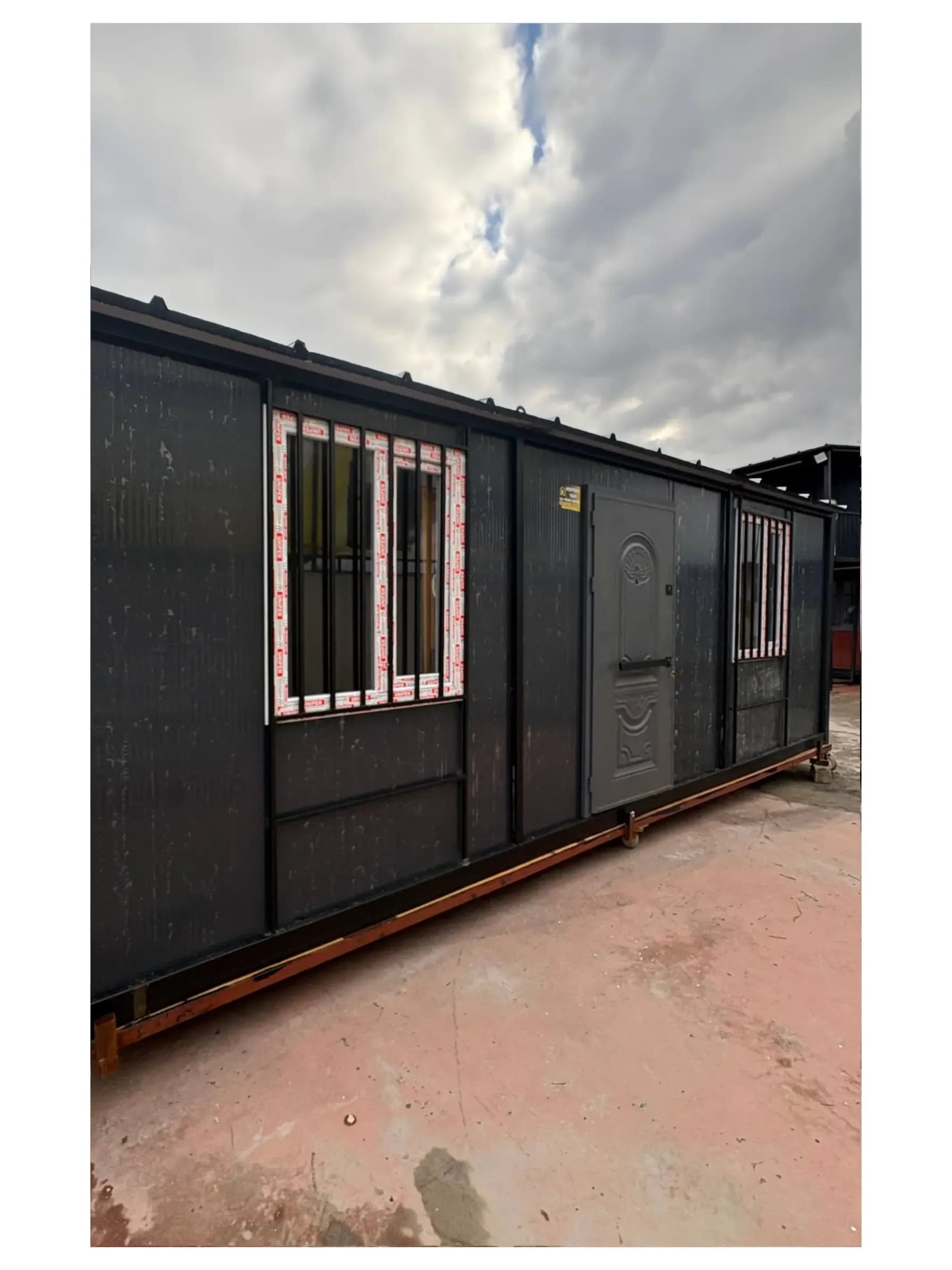 7x3 (21m2) Beşik Çatı Antrasit Gri Desen Prefabrik Konteyner Ev - Ofis